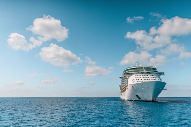 Cuál es el crucero más grande del mundo y qué lleva dentro