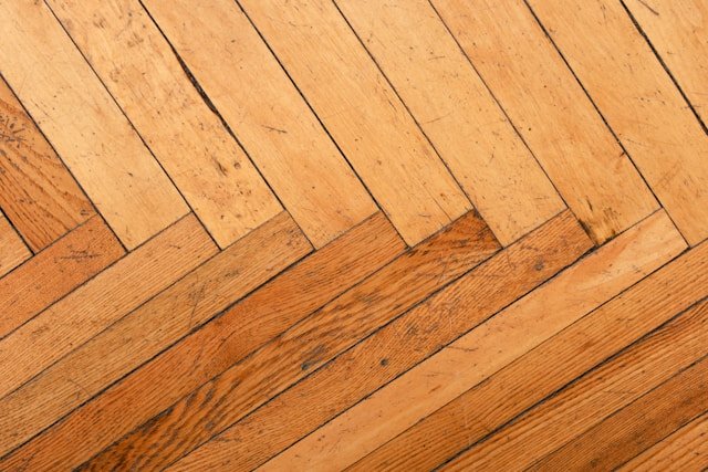 Cuánto cuesta poner parquet y qué incluye ese precio